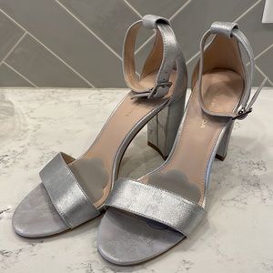 Pelle Moda Bonnie Silver Ankle Strap Sandals, 7.5 M